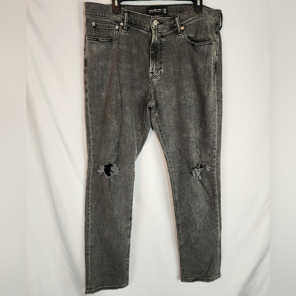 Abercrombie & Fitch Men's Black Distressed Skinny Jeans